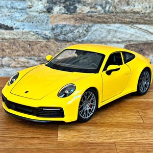 Porsche 911 Carrera 4S | model car | 1/24 diecast car | Car Model | Die cast car | collectible item | Porsche 911 | Diecast car model