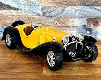 Bugatti Type 55 1932 | Vintage model car | scale 1/24 diecast car | 1/24 scale model car | Diecast collection item | Bugatti