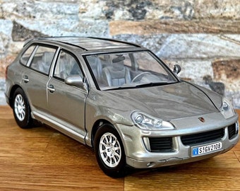 Porsche Cayenne S Hybrid 1:43 Minichamps White Miniature - Etsy