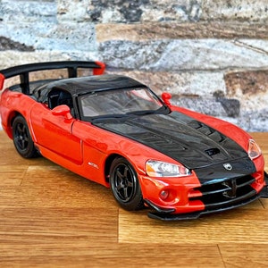Dodge Viper SRT 10 ACR / Modello auto / Auto pressofusa / Modello auto scala 1/24 / Articolo da collezione / Auto pressofusa / Dodge Viper / Modello auto pressofusa