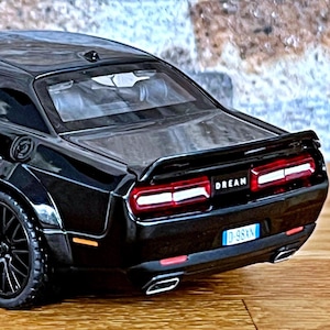 Dodge Challenger Dream / Modello auto / Auto pressofusa / Modello auto scala 1/32 / Modello auto / Auto pressofusa / Auto da collezione / Dodge Diecast