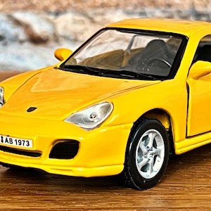 Porsche 911 Carrera 4S | Model car | Diecast car |  1/38 die cast car | Collectible car | Car Model | Porsche 911 | Scale model car