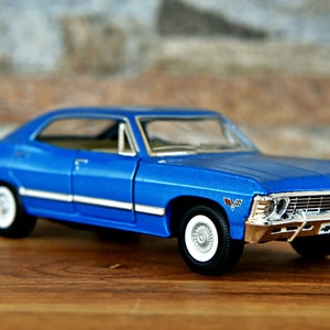 Chevrolet Impala 1967 | Modellauto | 1/43 DieCast Auto | 1:43 Modellauto | Sammelobjekt | Die Gussmodell | 925 Vintage Wagen | 60&#39;er Jahre