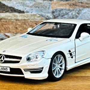 Mercedes Benz SL65 AMG Hardtop, Model car, Mercedes Benz Diecast, 1/24 Diecast car, Mercedes SL 65 AMG, die cast car, collectible item,