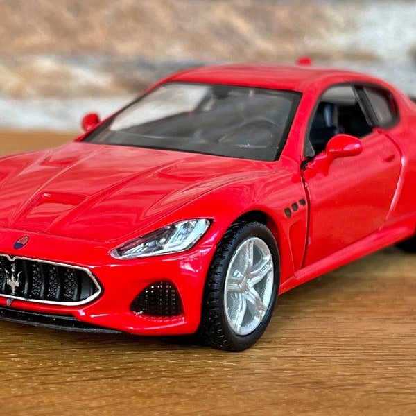 Maserati Gran Turismo 2018, voiture miniature à l'échelle 1/36, modèle réduit de voiture en métal, Collection Maserati, Modèle réduit de voiture en métal