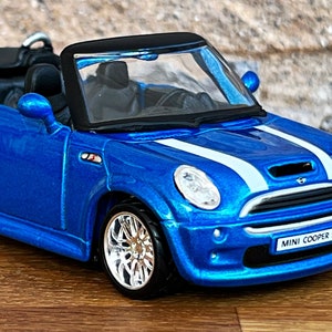 Mini Cooper S Cabriolet | Model car | 1/32 diecast car | 1/32 scale model car | Diecast collectible car | Mini Cooper S | Die cast model