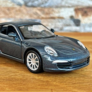 Porsche 911 Carrera S | Diecast car | Model car | 1/34 scale model car | die cast car | collectible item | Porsche 911 | car model