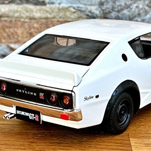 Nissan Skyline GT-R 1973 | Vintage Model car | Diecast car | 1/24 scale model car | car model | Collectible item | Nissan Skyline 2000GT-R