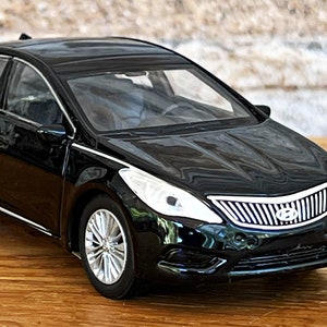 Hyundai Grandeur , model car, scale 1/36 model car, 1/36 diecast car, collectible item, Hyundai Diecast