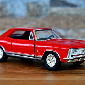 Buick Riviera Gran Sport 1965 | Modellauto | 1/36 DieCast Auto | 1/36 Modellauto | Die Cast Auto | Sammelobjekt | Vintage Modellauto