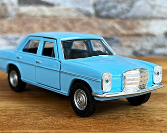 メルセデスベンツ 220 1969 | ヴィンテージモデルカー | ダイキャスト