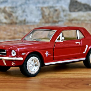 Maisto Special Edition 1968 Ford Mustang GT Cobra Jet white #31167 Coche  1/18 diecast car 1:18