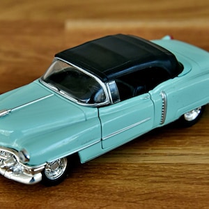 Cadillac Eldorado 1953  , 1/36 diecast car, 1/36 scale model car, vintage car 1/36, car model metal, Diecast collection
