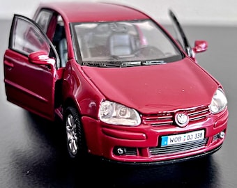 フォルクスワーゲン ゴルフ プラス 1:43 ミニチャンプス レッド - Etsy