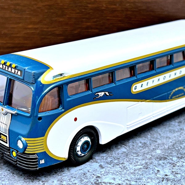 Greyhound Lines Yellow Coach, Vintage diecast bus, model metal bus, old classic bus, Die cast Collection item, Limited Edition, Classics