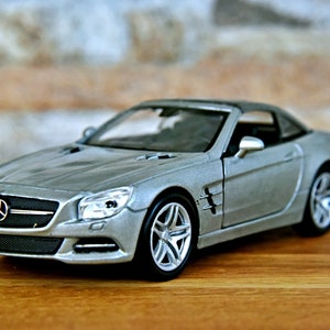 Mercedes Benz SL 500 | Mercedes Benz Diecast | Model car | 1/36 diecast car | 1/36 scale model car | car model | Collection item | Mercedes