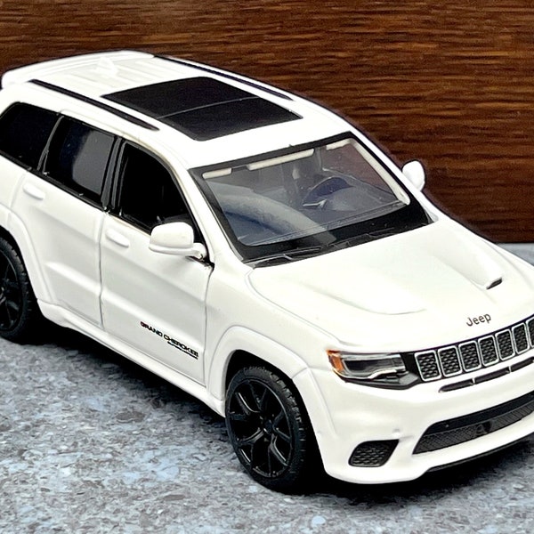 Jeep Grand Cherokee Trackhawk , Model car, 1:36 scale model car, diecast collectible item, 1/36 diecast car, Jeep, Die cast