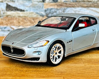 Maserati Gran Turismo 2008 , Model Car, 1/24 Scale Diecast Car, 1