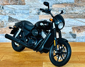 Street 2024 750 price