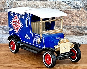 1912 Ford Model T, Vintage diecast car, scale model car, metal truck model, old classic truck, diecast car , Collection item, Ford Diecast