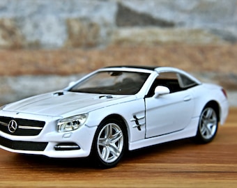 Mercedes Benz SL 500 | Model car | diecast car | 1/36 scale model car | car model |  Diecast collection item | Mercedes Benz Diecast