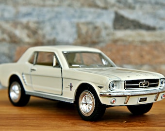 Ford Mustang 1/2 1964 | Vintage Model Car | 1/36 Diecast car | 1/36 scale model car| Die cast car  | Collection item | Diecast model | Ford