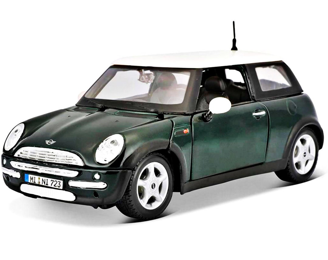 Mini Cooper | 1/24 Scale Model Car | 1/24 Diecast Metal Car