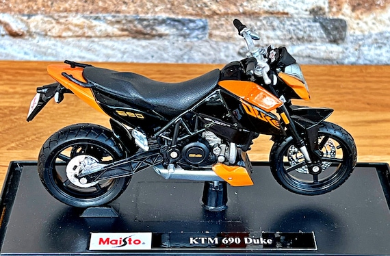 KTM 690 Duke Scale 1 18 Model Motorcycle Diecast Collection 1 18 Die Cast Model Motorcycle KTM Diecast Model Etsy Canada
