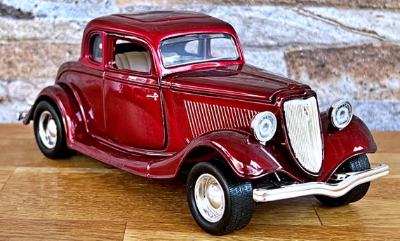 Ford Coupe 1934 | Vintage Model Car | Diecast Car | 1:24 Scale