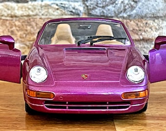 Porsche 911 Carrera Cabriolet 1994 | Vintage Model Car | 1/24