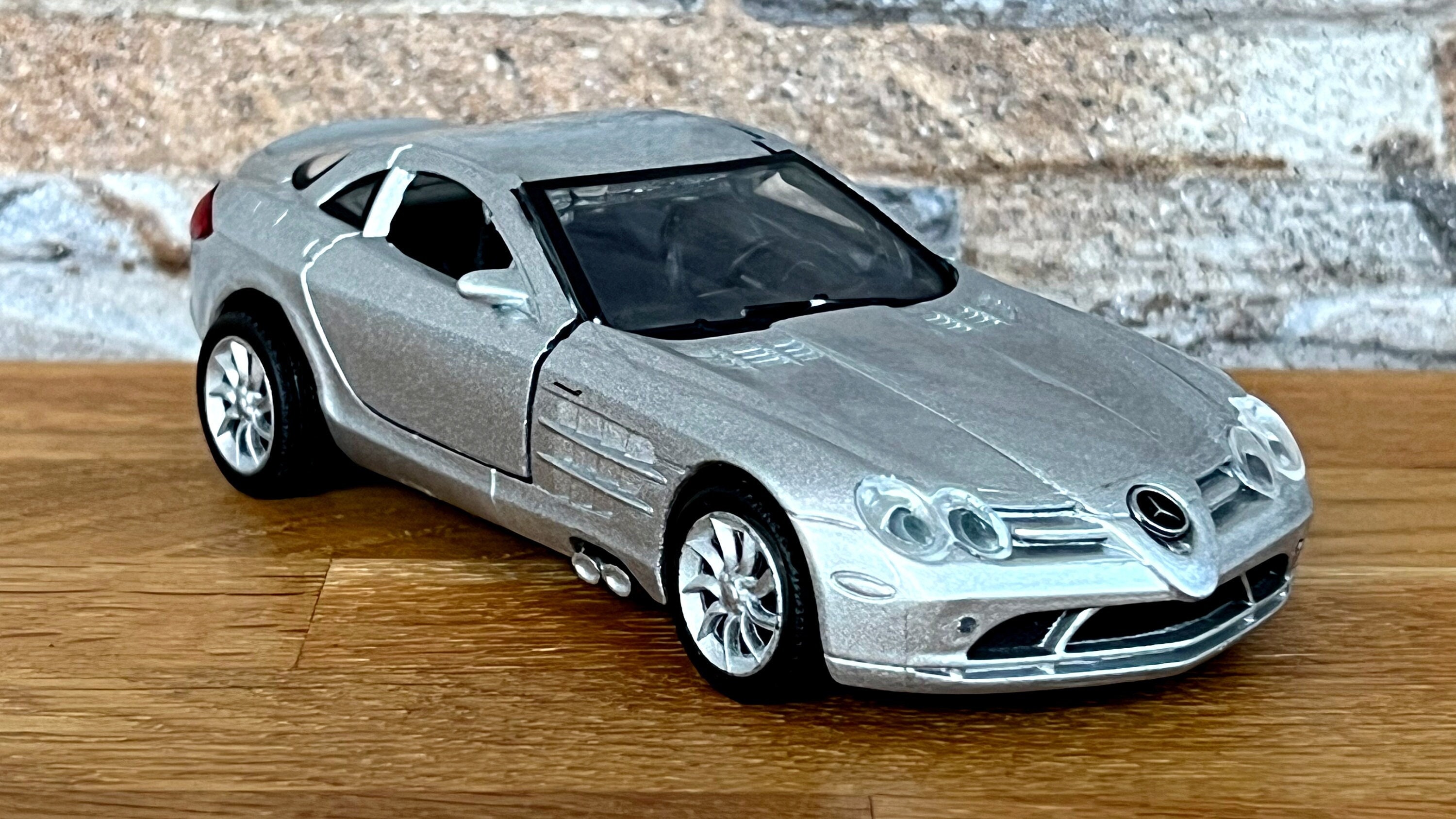 Mercedes Benz SLR Mclaren , Model Car, Scale 1/32, 1/32 Diecast