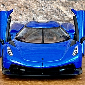Koenigsegg Jesko Absolut , Model car , Diecast car, 1/36 scale model car, car model , Diecast collection , Koenigsegg , Die cast model sport