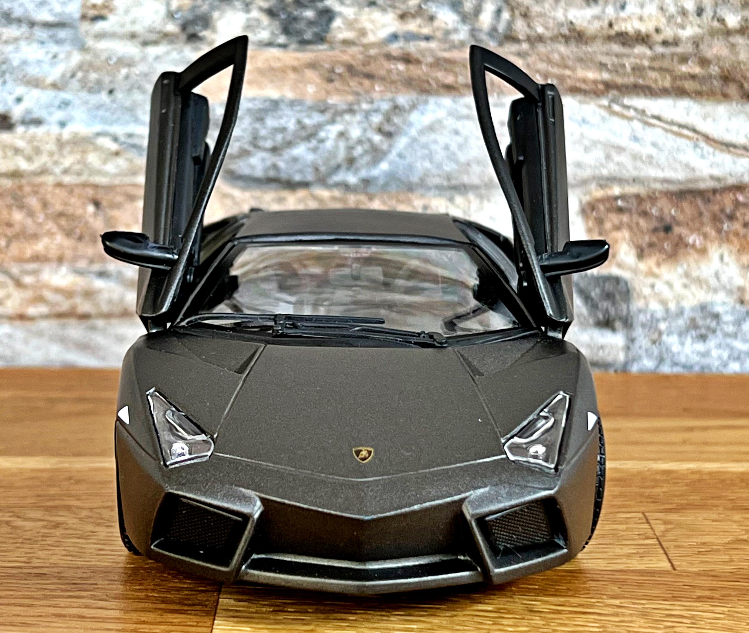 Lamborghini Reventon | 1/24 Scale Model Car | Diecast Car Model