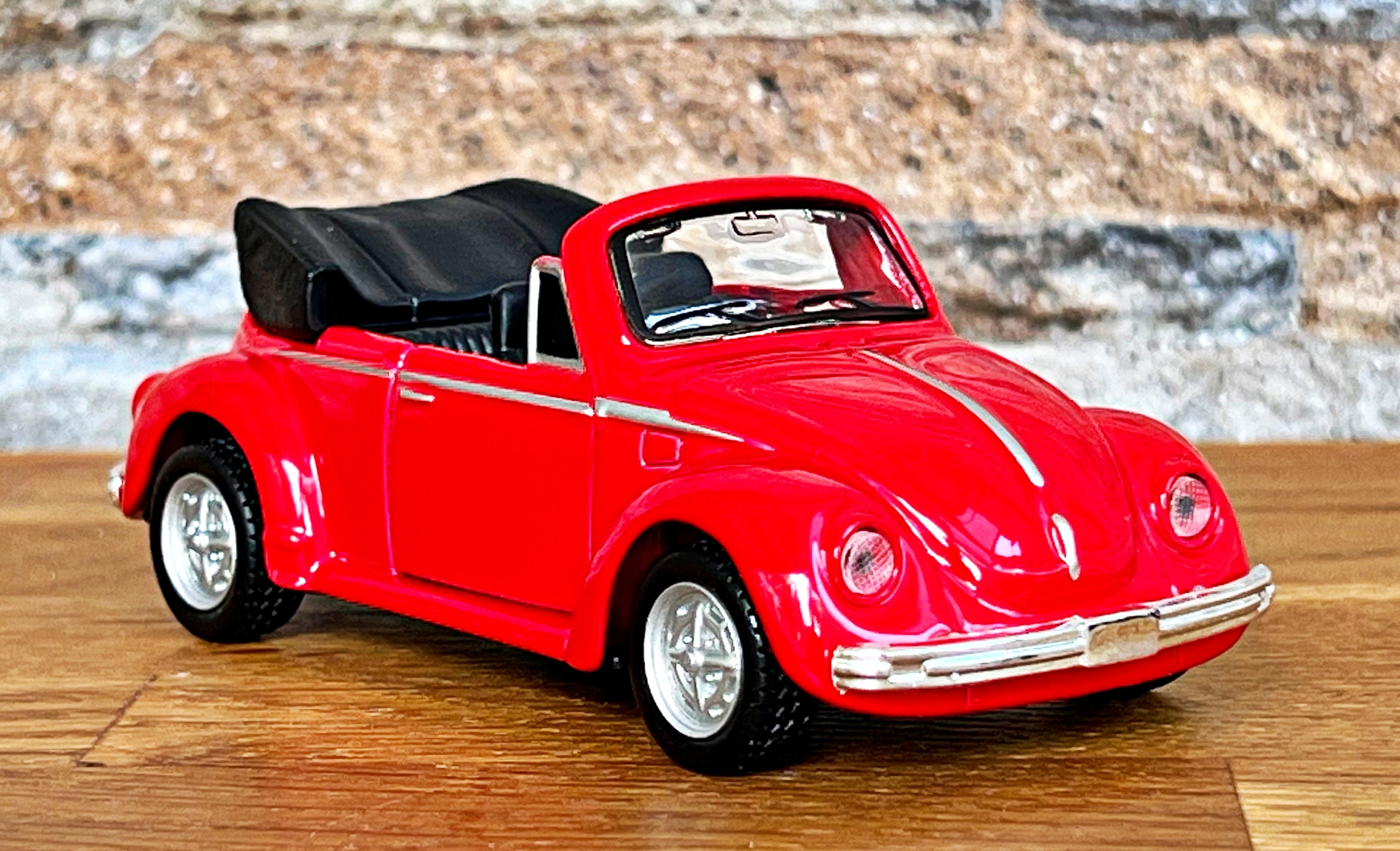 MINICHAMPS VOLKSWAGEN 1303 CABRIOLET 1979 SILVER 940055130