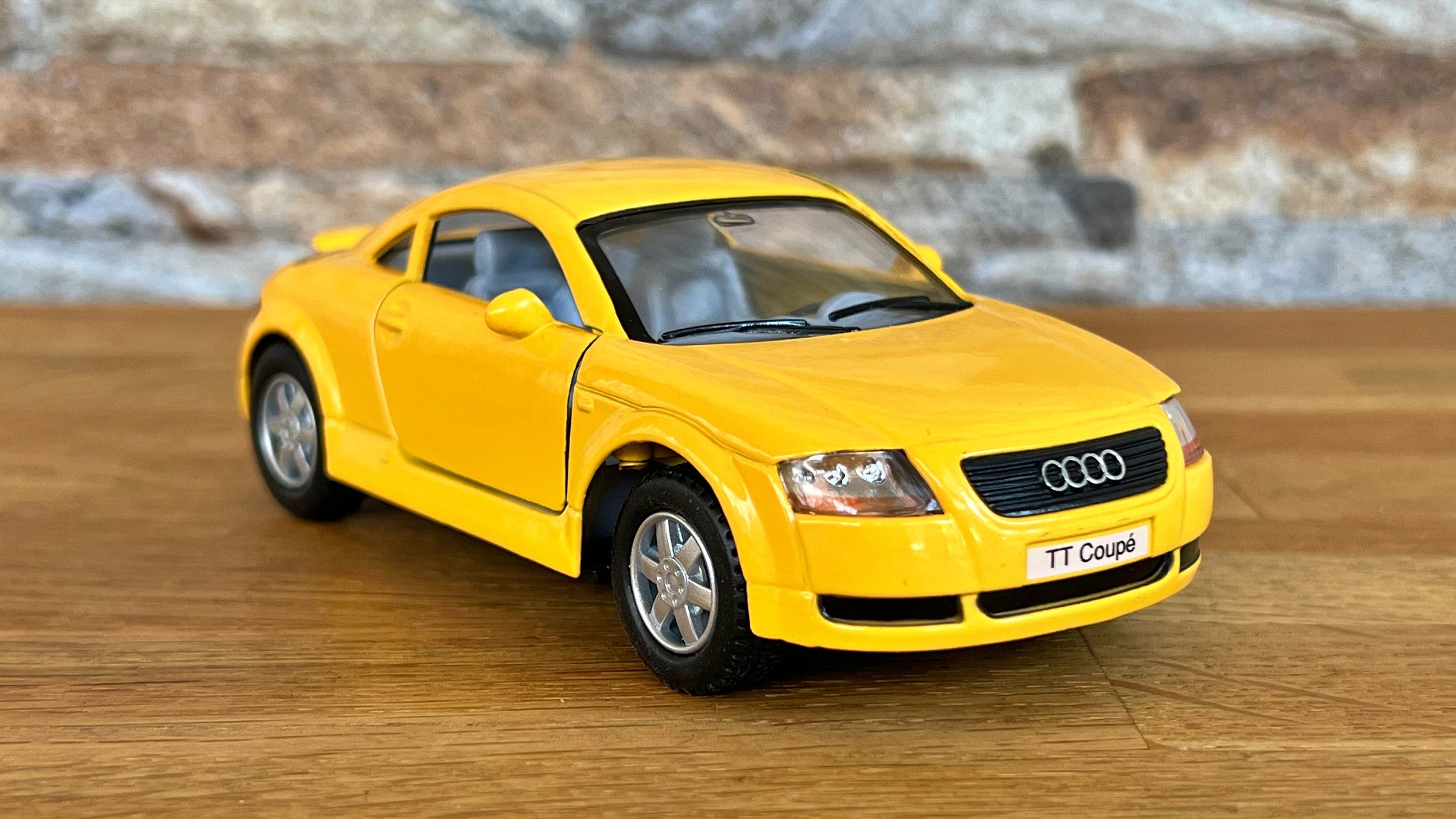 Audi TT Coupé 1/43 スケールモデル 1:43 Audi TT Coupe Silver - Optimum Diecast - Motor City