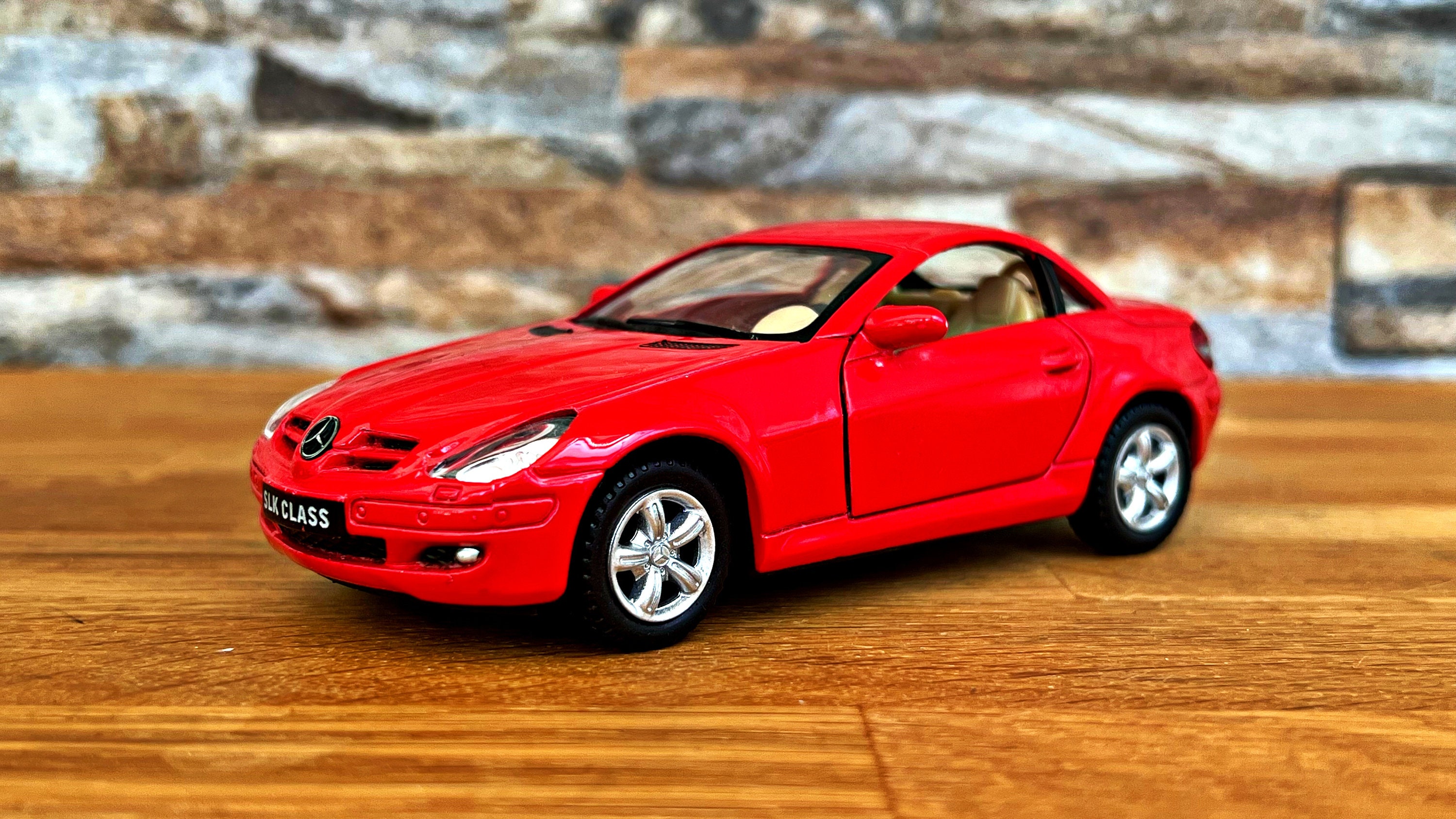Mercedes Benz SLK 350 Diecast Model Car | 1:32 Scale Replica