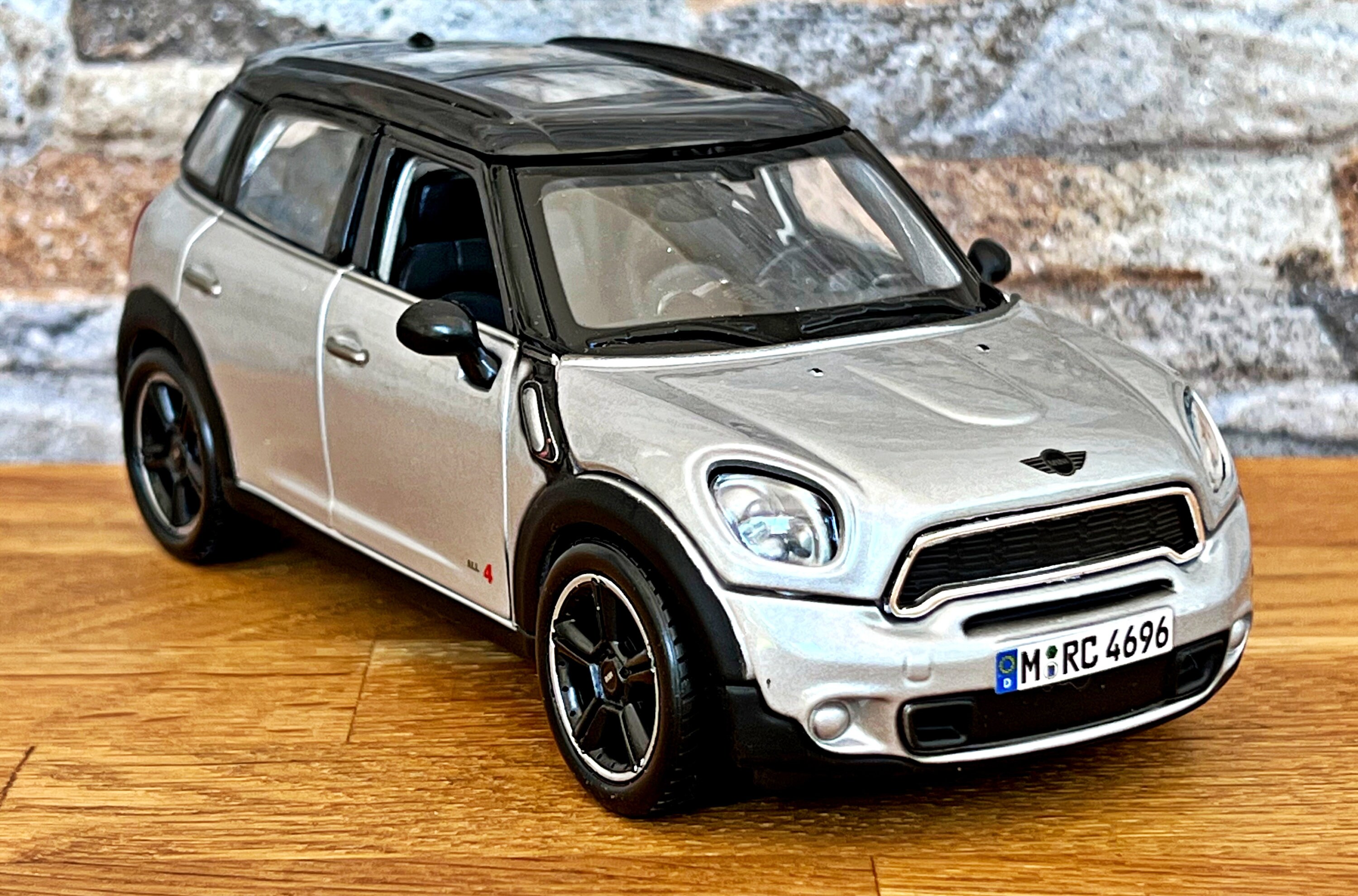 Mini Cooper Countryman | Model Car | Diecast Car | 1/24 Scale