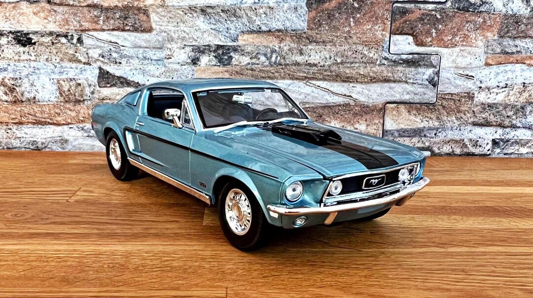 Ford Mustang GT 1968, Model Car, Diecast Car, 1/18 Scale Model Car ...