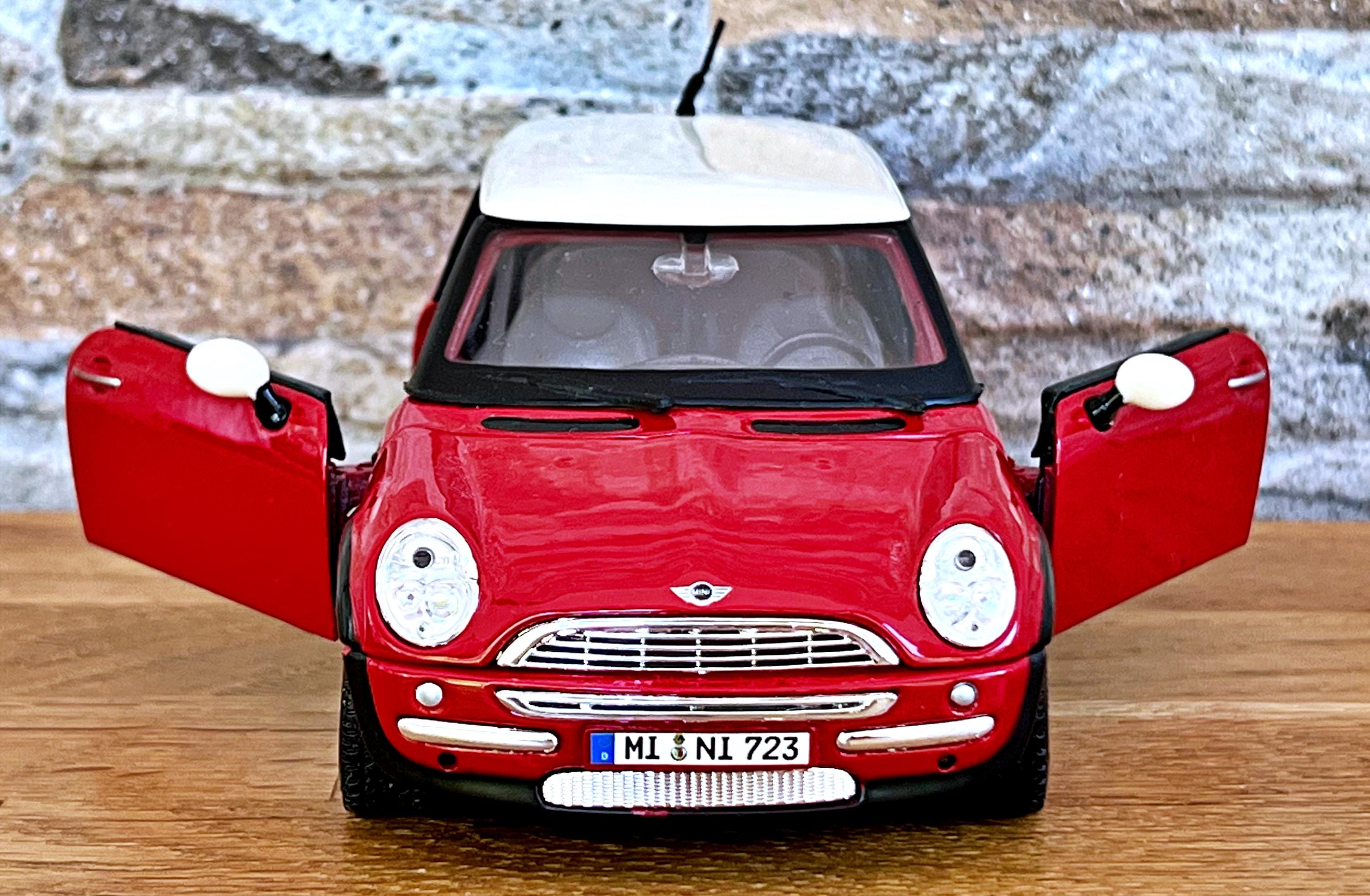 Mini Cooper , Model Car, Diecast Car, 1:24 Scale Model Car, Mini