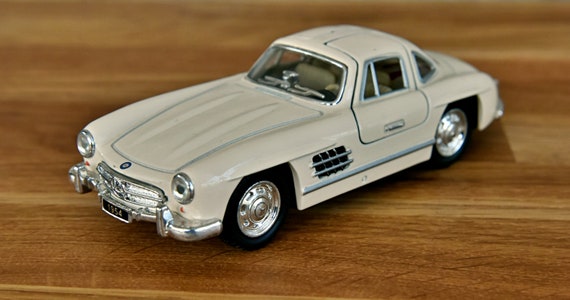 Mercedes Benz 300 SL 1954| Scale 1/36 |diecast Collection Item| 1