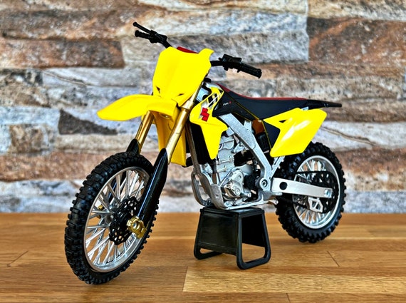 Suzuki RM-Z450, Scale 1/12 Model Motorcycle, Diecast Collection, 1