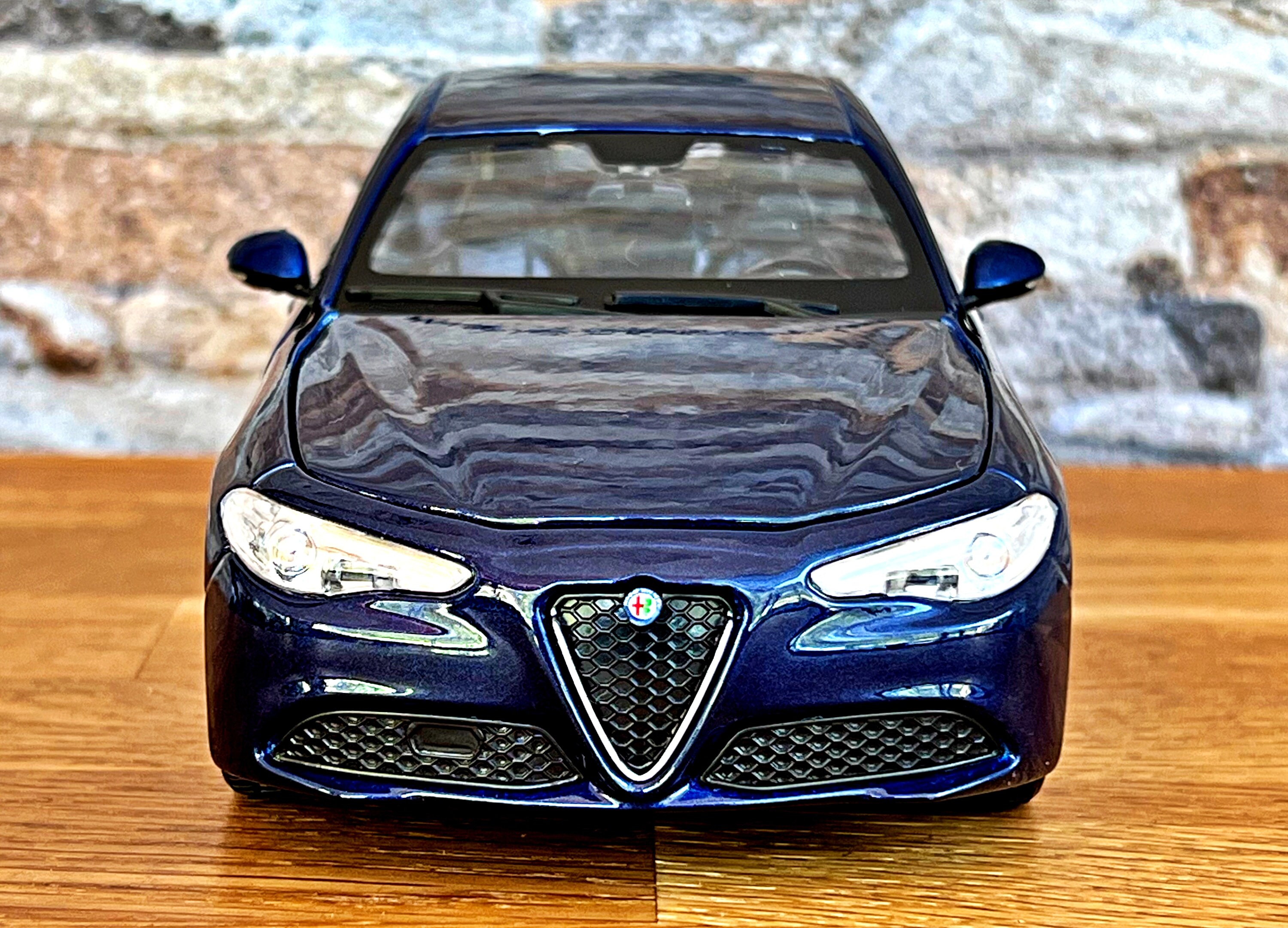 Alfa romeo giulia diecast model hotsell