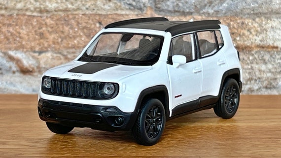 Jeep Renegade Trailhawk | Model Car | Scale 1/36 | Model Metal Car