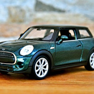 Mini Cooper, New Mini Hatch, model car, scale 1/38 model car, 1/38 diecast car, collectible item, Mini Cooper, Diecast Model car