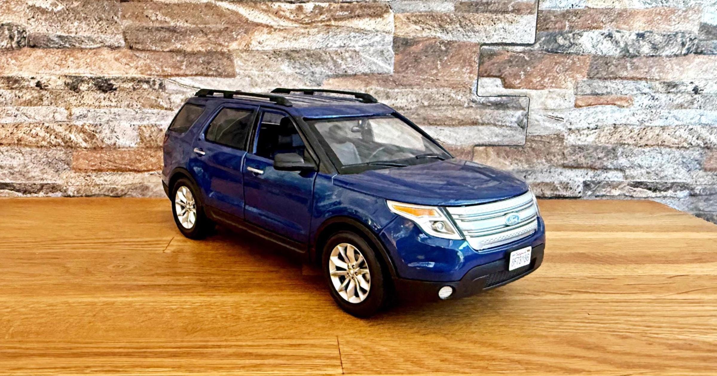 1/18 Ford Explorer - Etsy