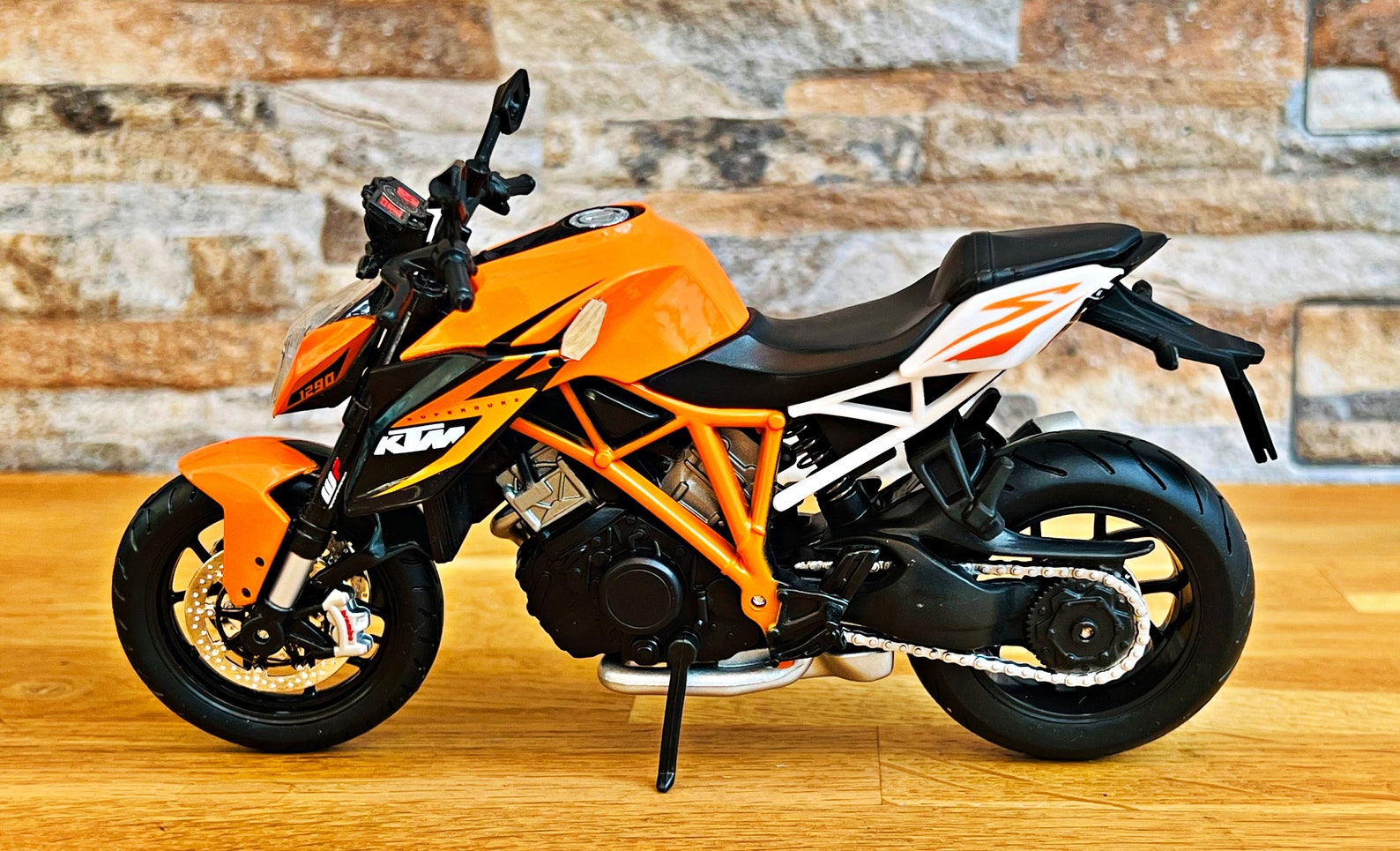 KTM 1290 Super Duke R , Scale 1/12 Diecast Model Motorcycle, 1/12 Die ...
