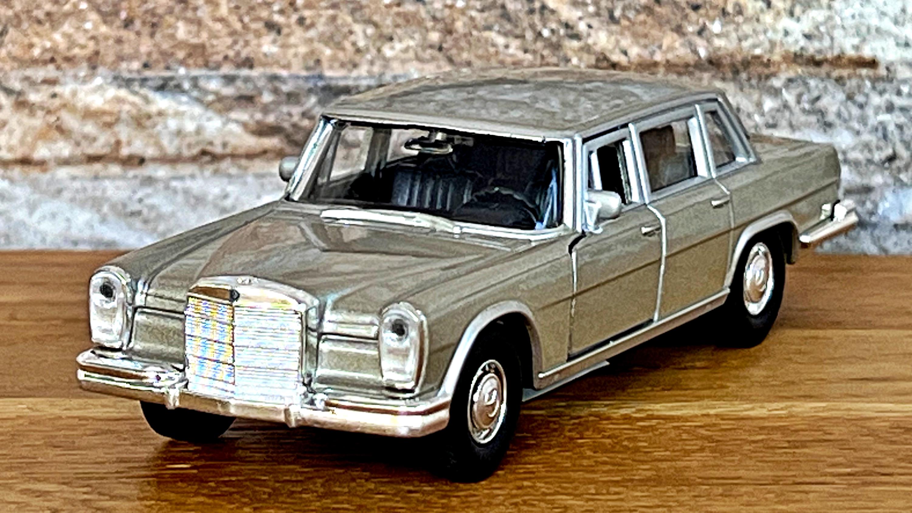 Mercedes Benz 600 1963 , Vintage Model Car , Diecast Car, 1/36