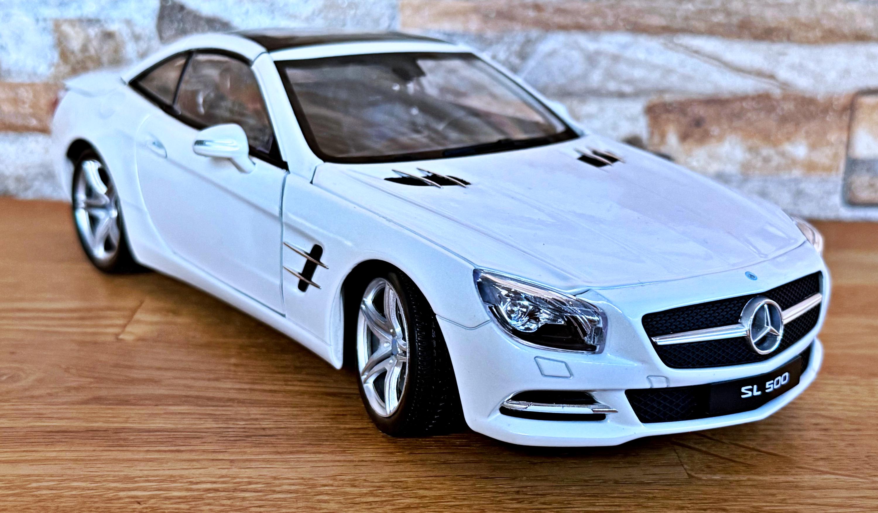 Mercedes Benz SL500 2012 | 1/18 Scale Model Car | Diecast Car