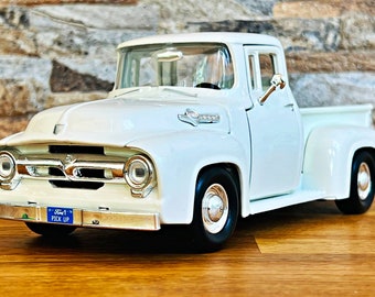 フォード F-100 ピックアップ 1956 | モデルカー | 1/24 スケール