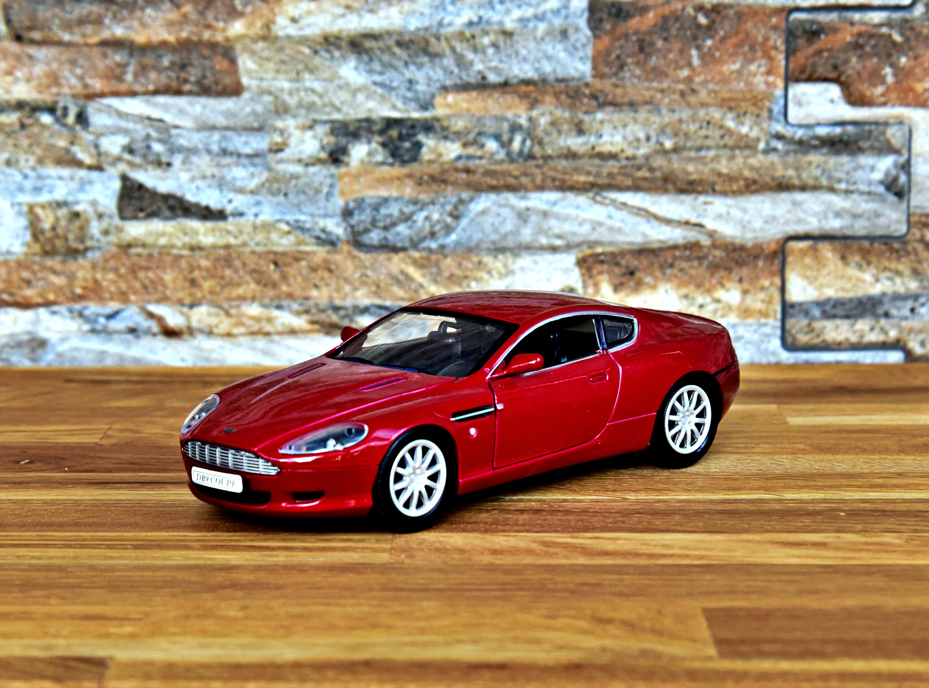 Aston Martin DB9 Coupe | Diecast Model Car |1/24 Scale Model Car